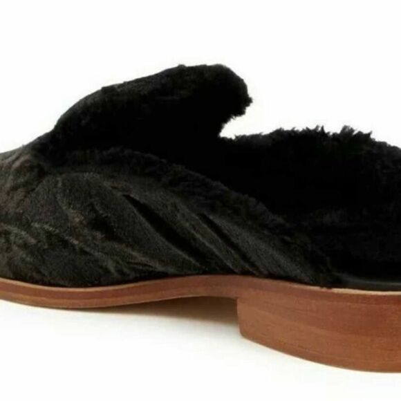 Free people fur fluffy slides size 39 /fits like 8.5 - Picture 2 of 7